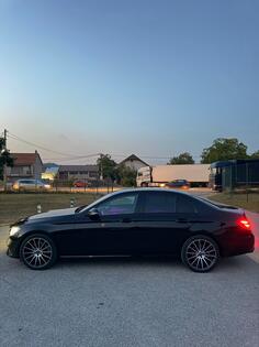 Mercedes Benz - E 220 - 4MATIC Avangarde