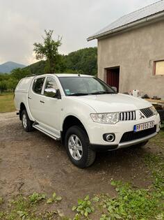 Mitsubishi - L200 - 2.5D