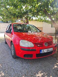 Volkswagen - Golf 5 - 1.4