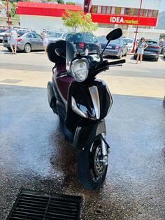 Piaggio - Beverly 350