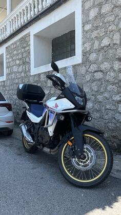 Honda - Transalp 750