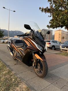 Kymco - AK 550