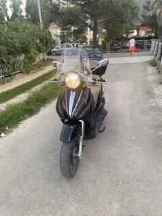 Piaggio - beverly