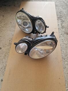 Both headlights for Mercedes Benz - E 220    - 2007