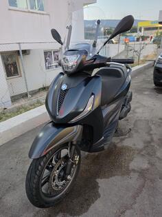 Piaggio - Beverly S 400