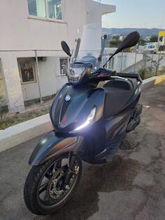Piaggio - Beverly S 400