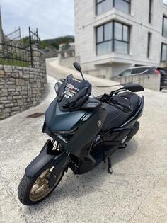 Yamaha - X-Max Tech-Max