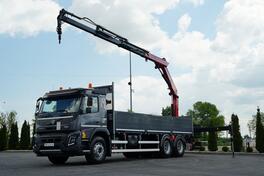 Volvo - FMX 430 kamion s ravnom platformom + Kran / IMP-4305
