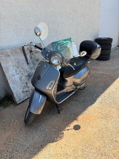 Piaggio - Vespa 200