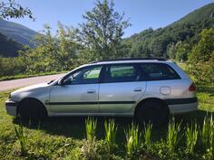 Toyota - Avensis - 2.0