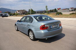 BMW - 318 - E92