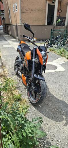 KTM - Duke