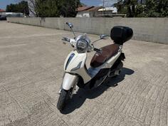 Piaggio - BEVERLY 300
