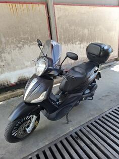 Piaggio - beverly 300