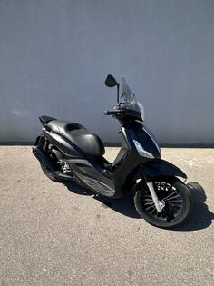 Piaggio - beverly 300s