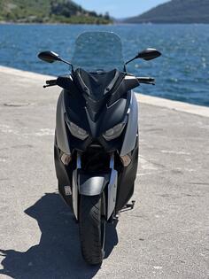 Yamaha - xmax