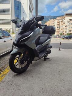 Honda - Forza 350