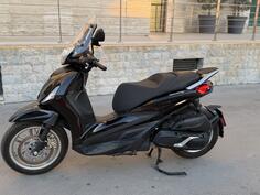 Piaggio - Beverly 400