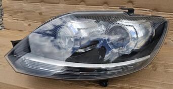 Both headlights for Volkswagen - Golf Plus    - 2010