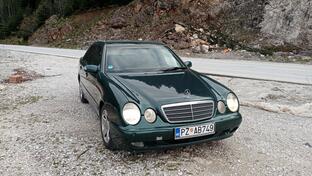 Mercedes Benz - E 200 - cdi