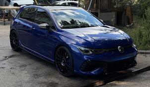 Volkswagen - Golf 8 - R