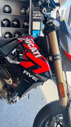 Ducati - HYPWRMOTARD 698 RVE