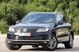 Volkswagen - Touareg - 3.0 tdi 193kw