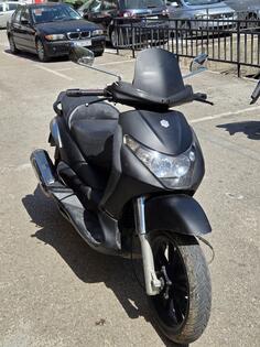 Piaggio - beverly 400