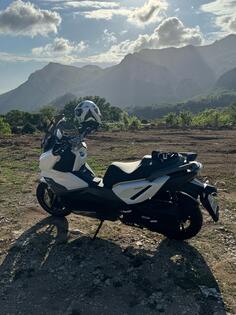 SYM - Adx 300 TCS