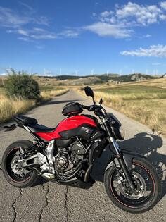 Yamaha - MT 07