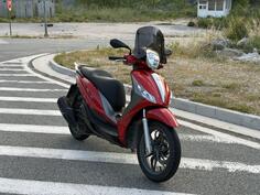 Piaggio - Medley 125s