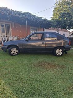 Opel - Kadett - 1.6i