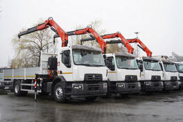 Renault - C280 DTI 8 / FASSI F135A.22 Kranska Dizalica / Ravna Platforma / Kamion / MO3172