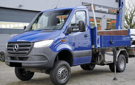 Mercedes Benz - SPRINTER 519 4x4 / IGLHAUT Pogon na Sve Točkove / Ravna Platforma + Dizalica / Ka...