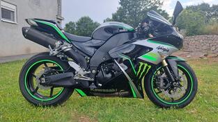 Kawasaki - ZX-10