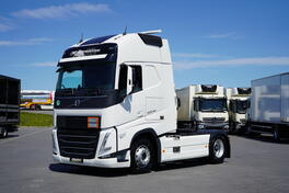 Volvo - FH / 500 / XL / EURO 6 / ACC / Potpuni ADR / I-COOL / Novi model / Tegljač / DOM-2451