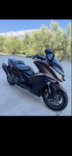 Kymco - AK 550