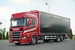 Scania - R 410 / Cerada sa Kliznim Zavesama 9,5 m / 6x2 / Podizna Osovina / Dhollandia Hidrauličn...