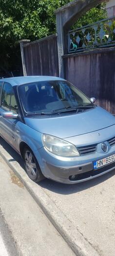 Renault - Scenic - 1.9 DCI