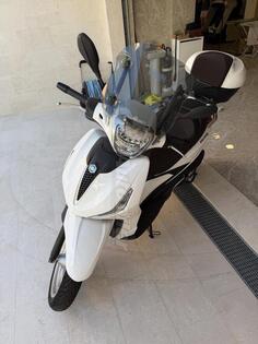 Piaggio - Piaggio 300