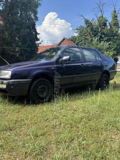 Volkswagen - Vento - 1.9 Td