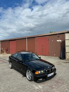 BMW - 328 - 328i