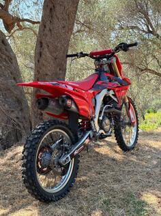Honda - Crf R