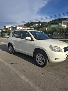 Toyota - RAV 4 - VVT