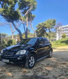 Mercedes Benz - ML 320 - 320