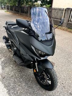 Honda - Forza 750