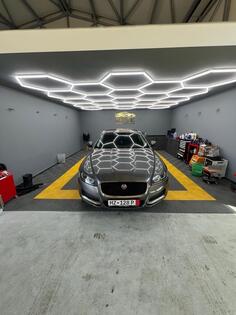 Jaguar - XF - 2.0
