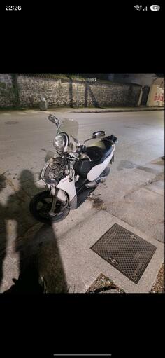 Aprilia - scarabeo