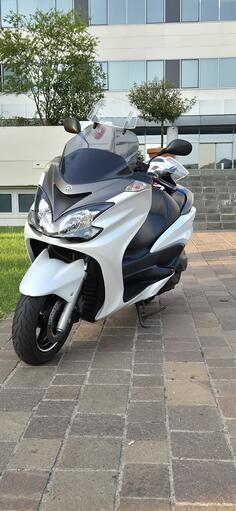 Yamaha - mayesty