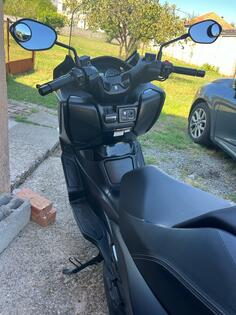 Suzuki - Burgman 400